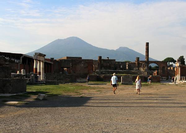 Pompeij mit Vesuv