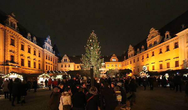 Weihnachtsmarkt Thurn und Taxis