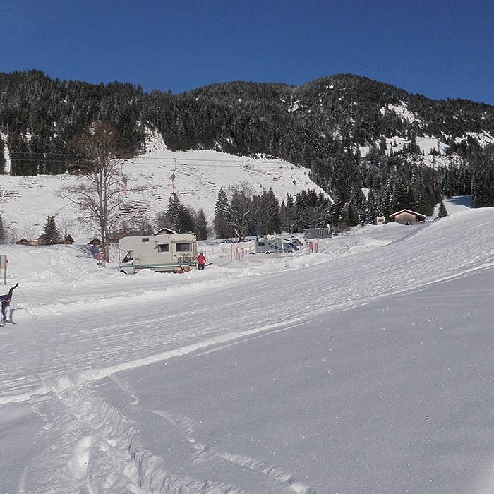 Sicht von Loipe auf den Stellplatz