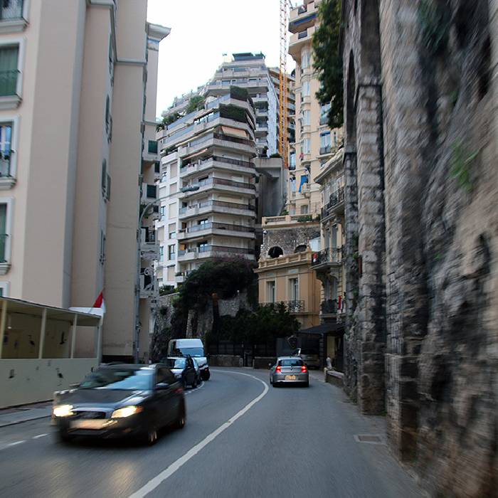in den HÃ¤userschluchten von Monaco