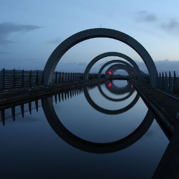 Falkirk Wheel vor Sonnenaufgang