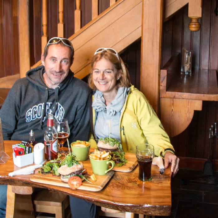 Beefburger in einem schottischen Pub