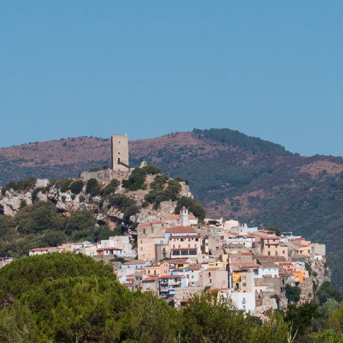 Posada mit Castello della Fava